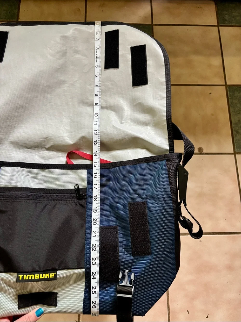 Timbuk2 classic messenger